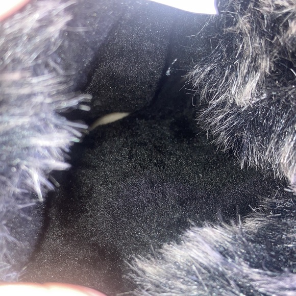 Snow boots only worn once - Picture 6 of 6